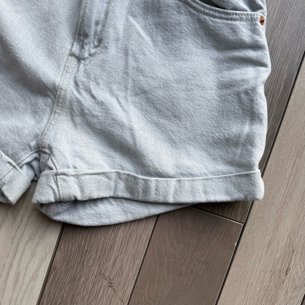 Levi's Women's High Waist Denim Shorts - Picture 3 of 4